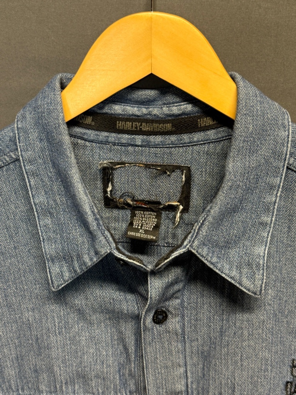 Vintage Harley Davidson Embroidered Denim Shirt XL Blue Herringbone Button Up - Picture 5 of 10